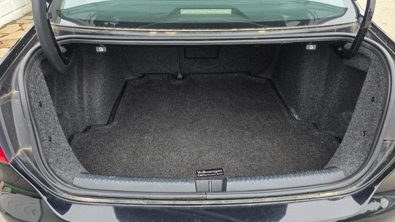 Volkswagen Jetta SE 2012