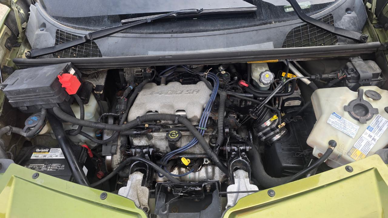 Pontiac Aztek Base 2001