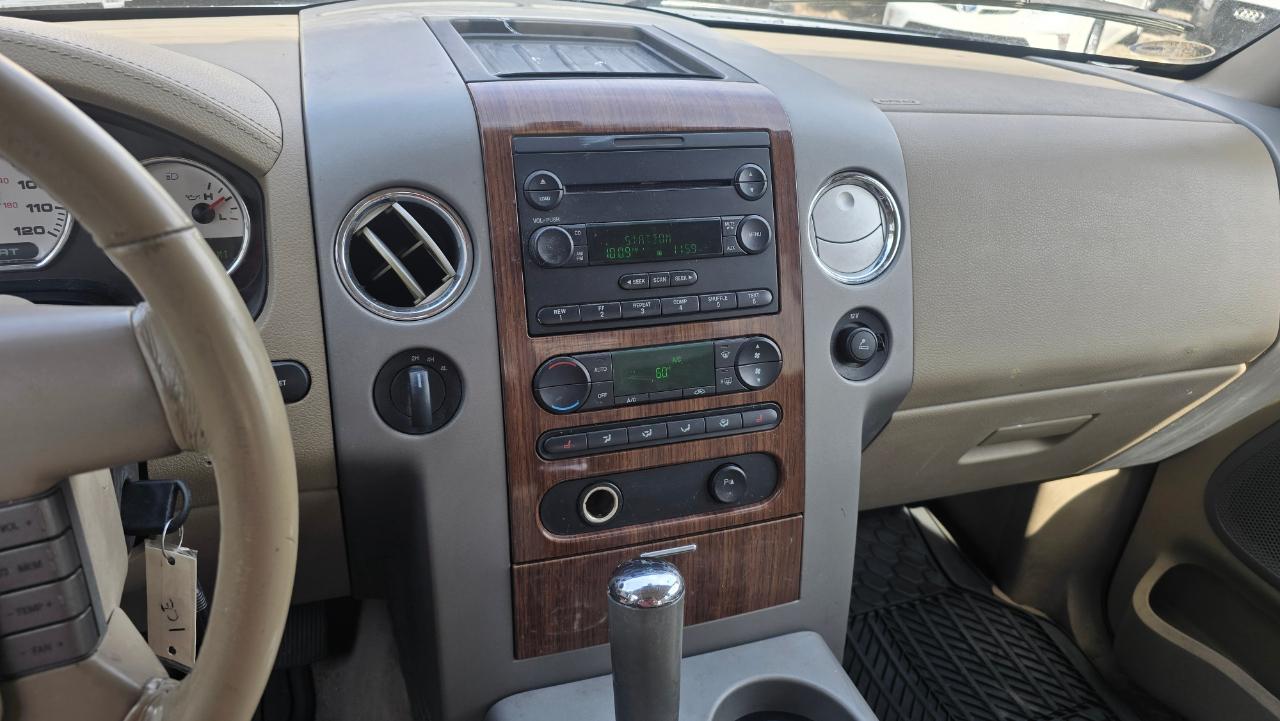 Ford F-150 Lariat SuperCrew 4WD 2004