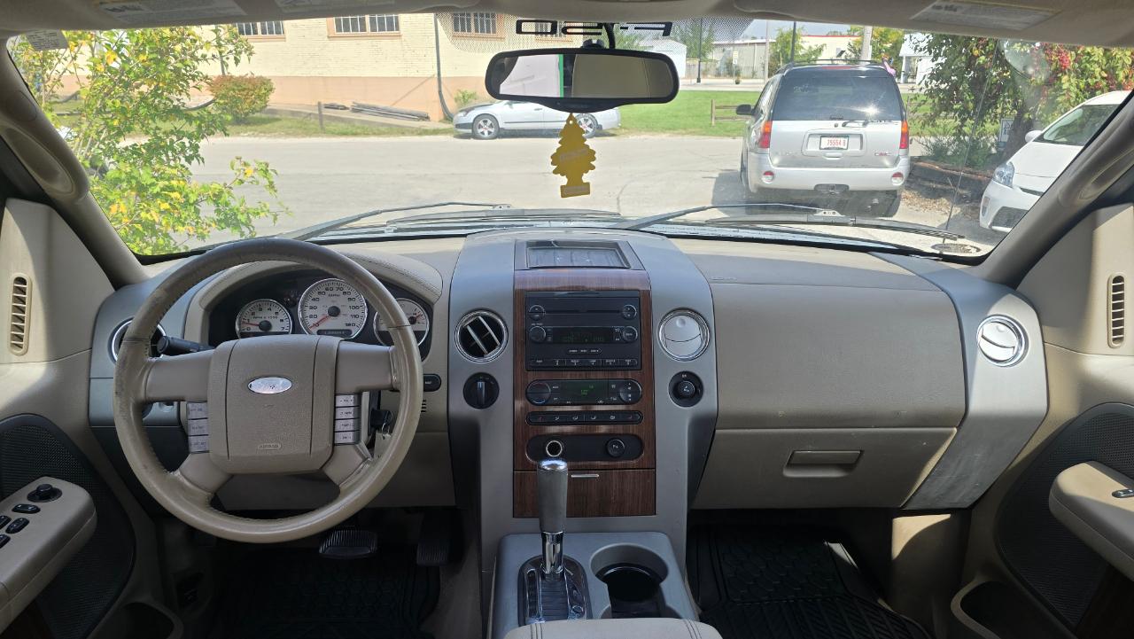 Ford F-150 Lariat SuperCrew 4WD 2004