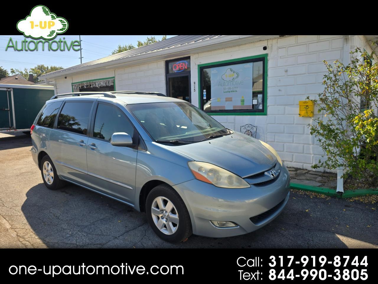 Toyota Sienna XLE 2006
