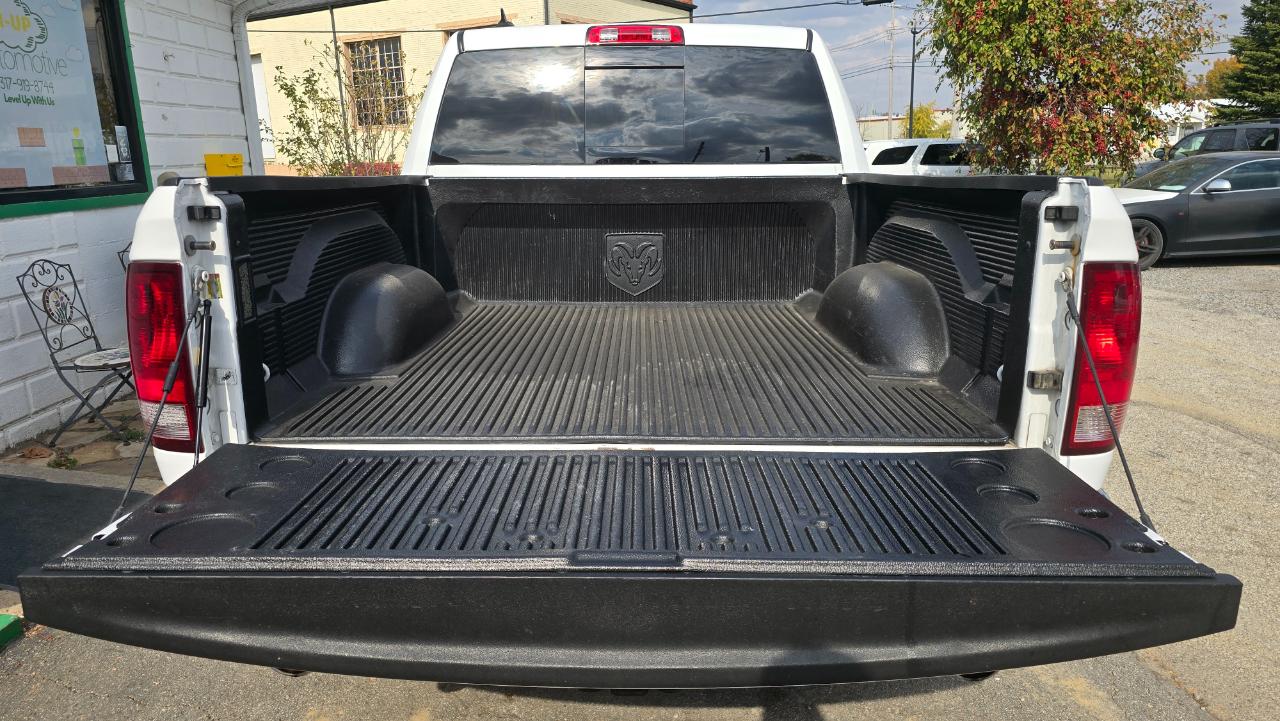RAM 1500 SLT Crew Cab SWB 4WD 2015
