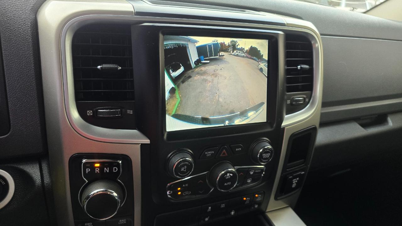 RAM 1500 SLT Crew Cab SWB 4WD 2015