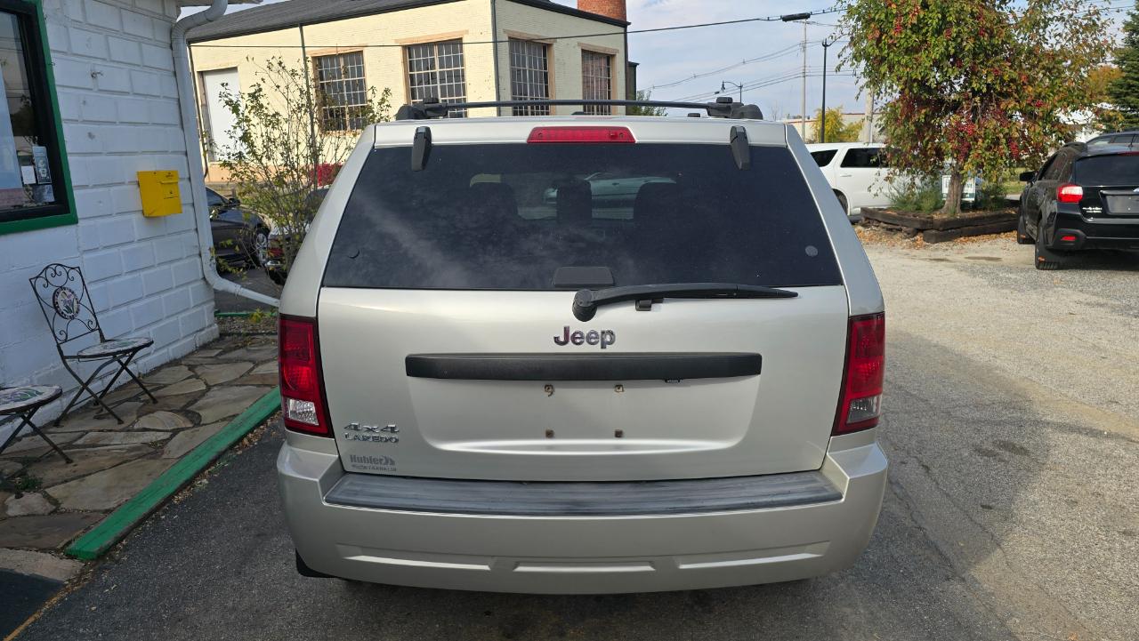 Jeep Grand Cherokee Laredo 4WD 2009