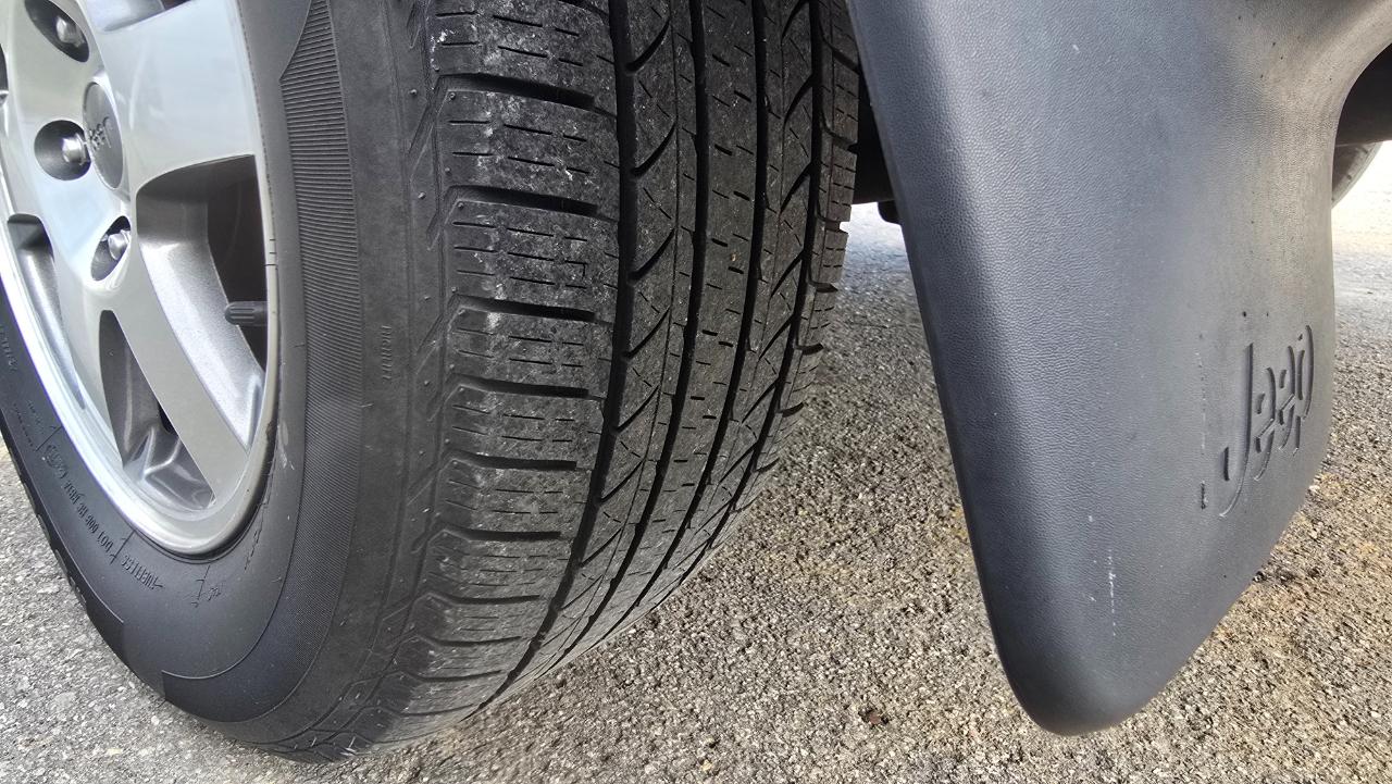 Jeep Grand Cherokee Laredo 4WD 2009