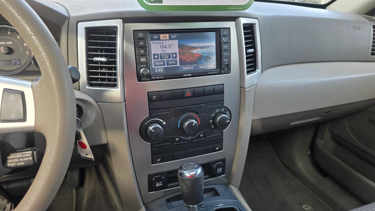 Jeep Grand Cherokee Laredo 4WD 2009