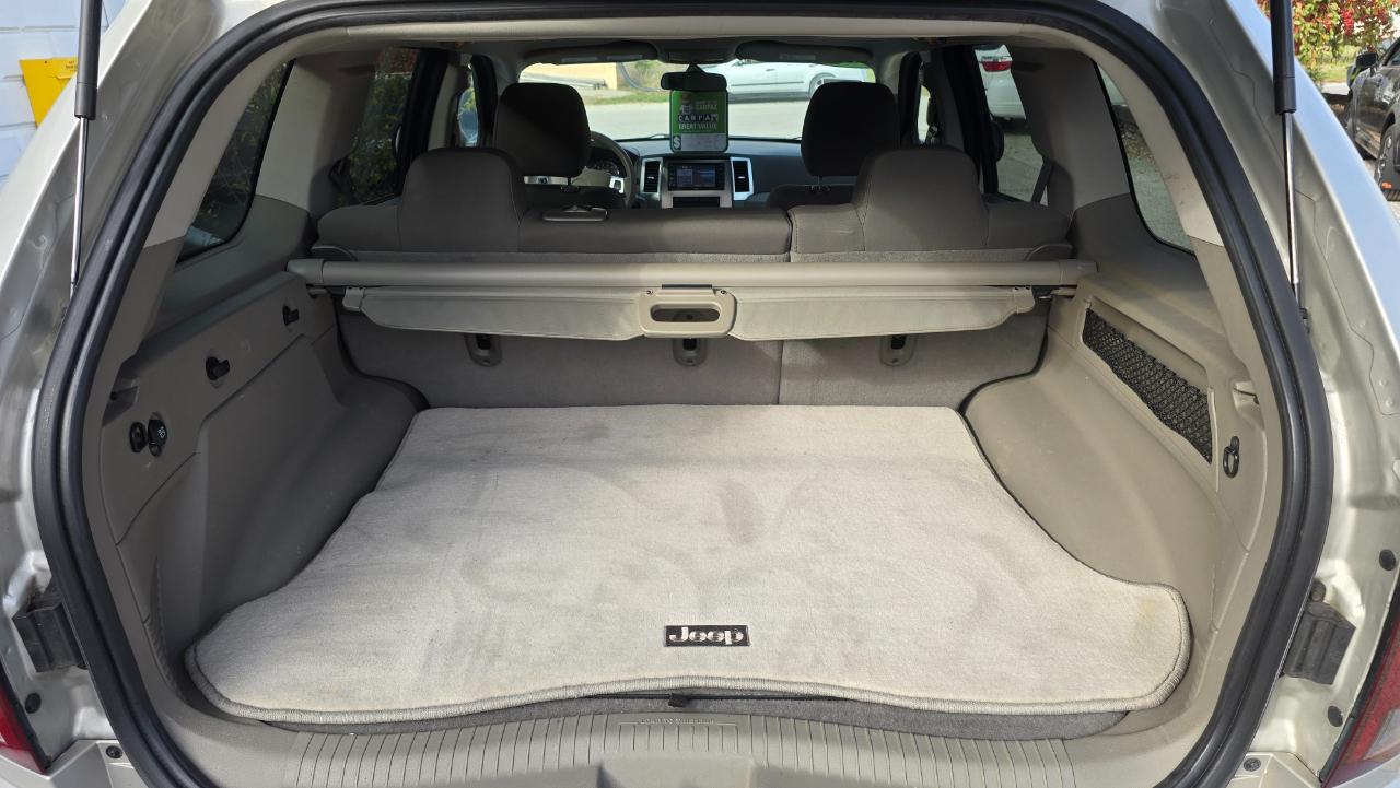 Jeep Grand Cherokee Laredo 4WD 2009