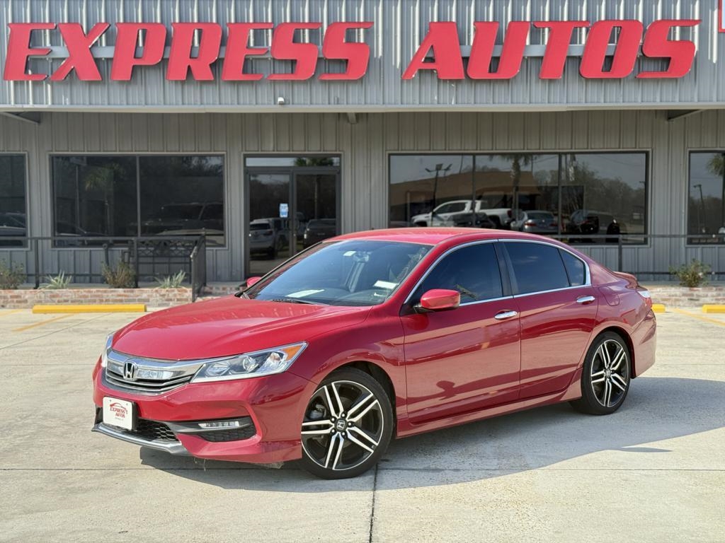 2017 Honda Accord Sport's photo