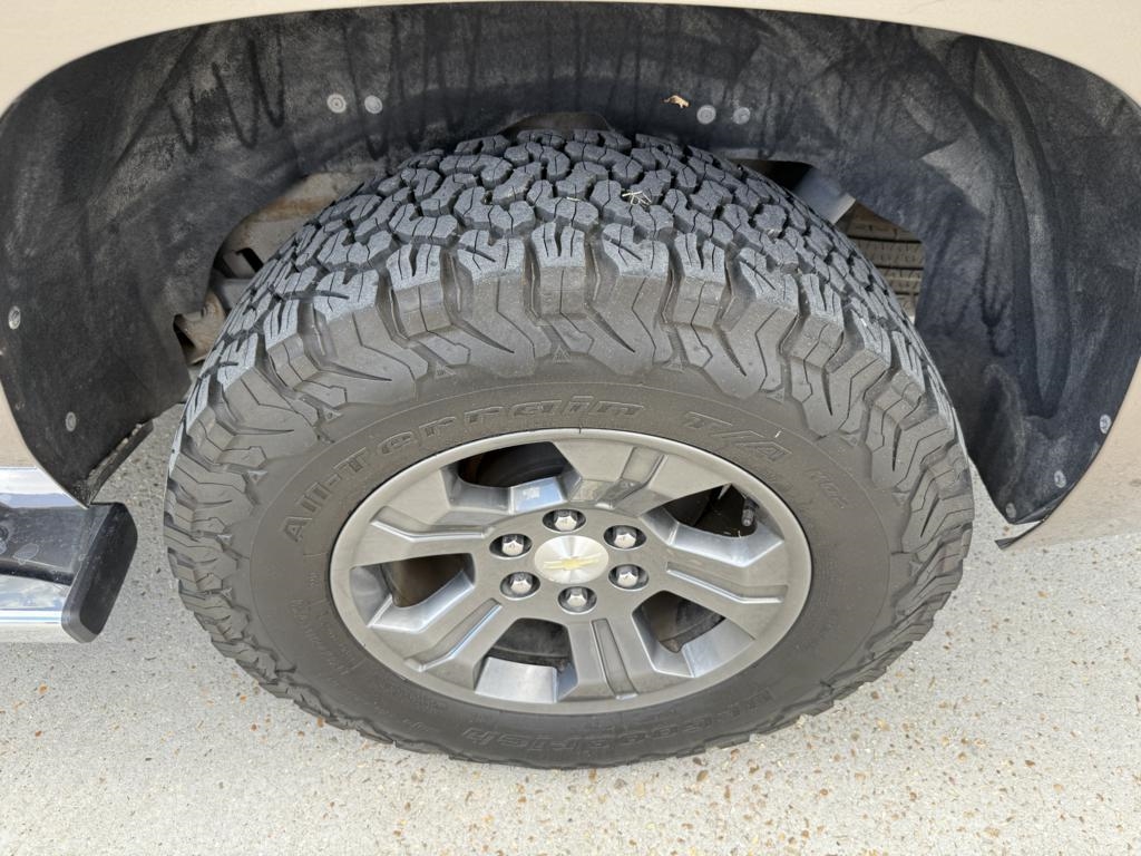 Chevrolet Suburban  2016 Chevrolet Suburban  2016