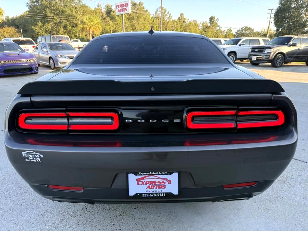 Dodge Challenger  2017