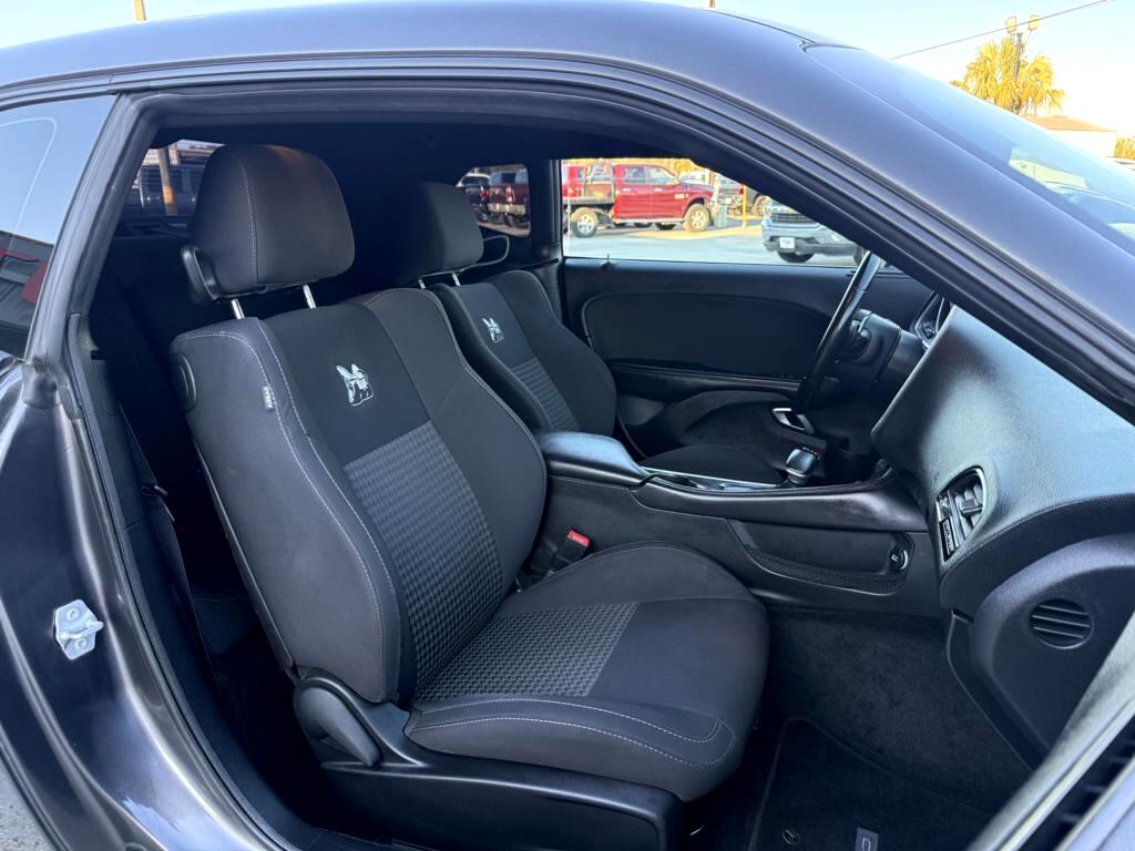 Dodge Challenger  2017