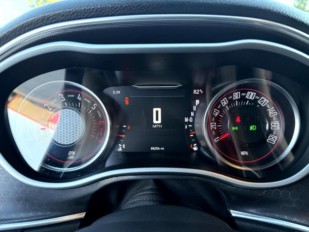 Dodge Challenger  2017