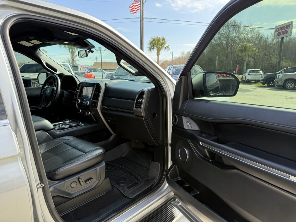 Ford Expedition  2021