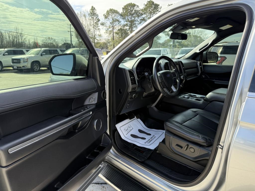 Ford Expedition  2021