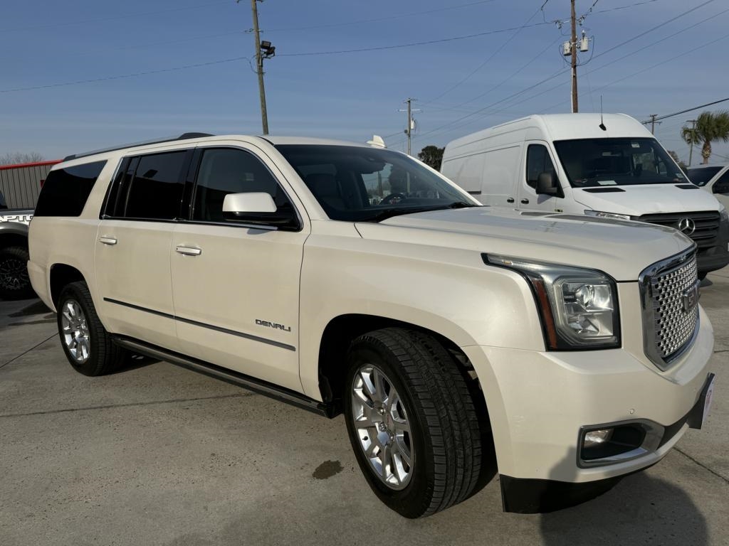 GMC Yukon Denali  2015