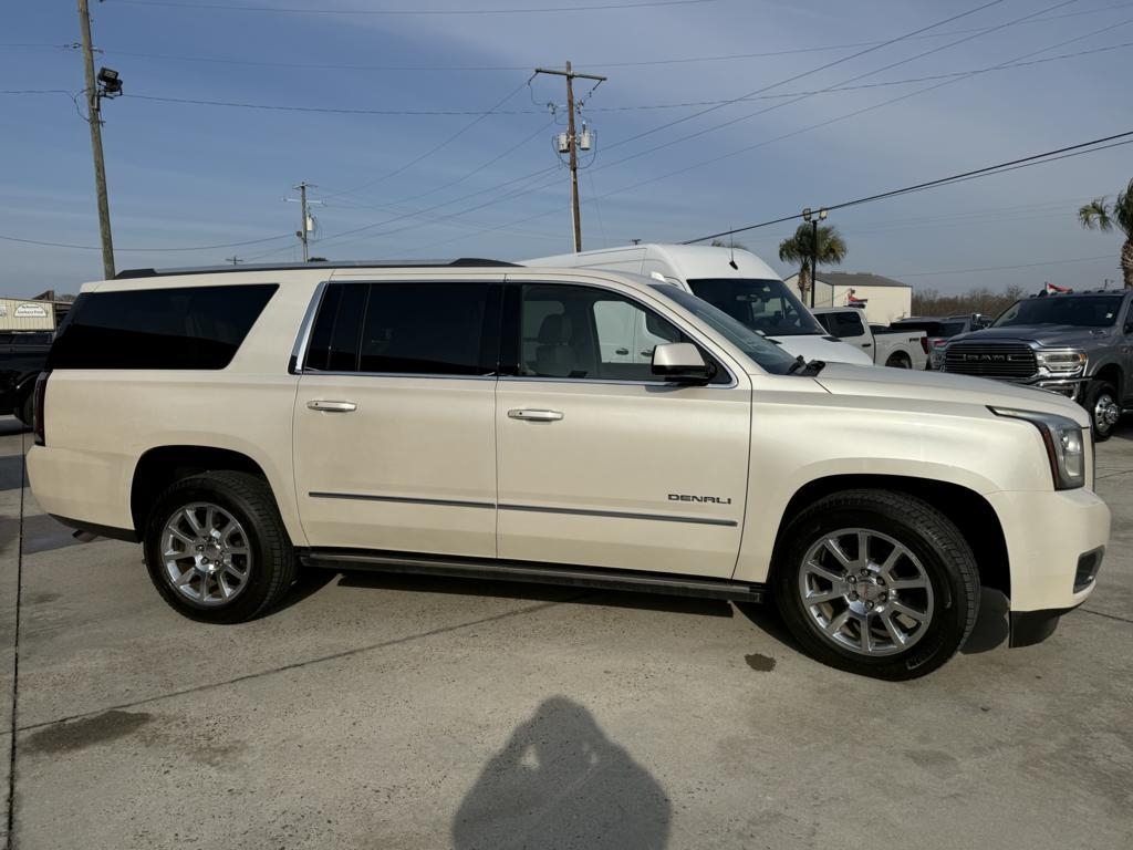 GMC Yukon Denali  2015