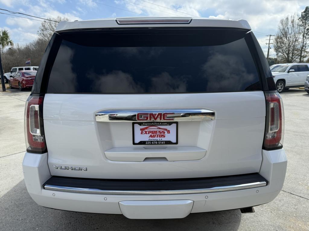 GMC Yukon Denali  2017