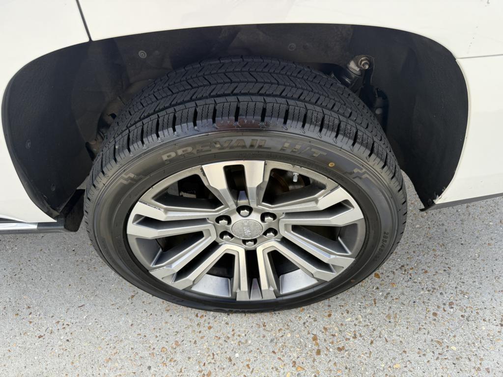 GMC Yukon Denali  2017