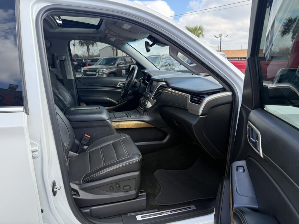 GMC Yukon Denali  2017