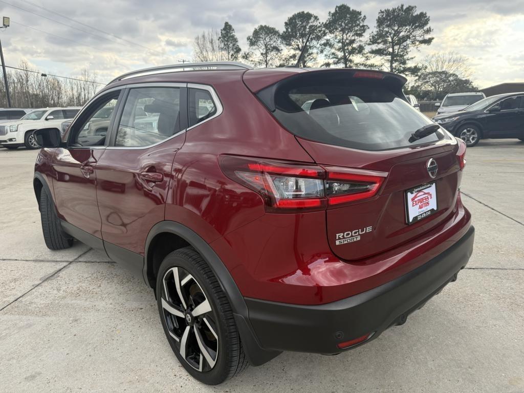 Nissan Rogue Sport  2022