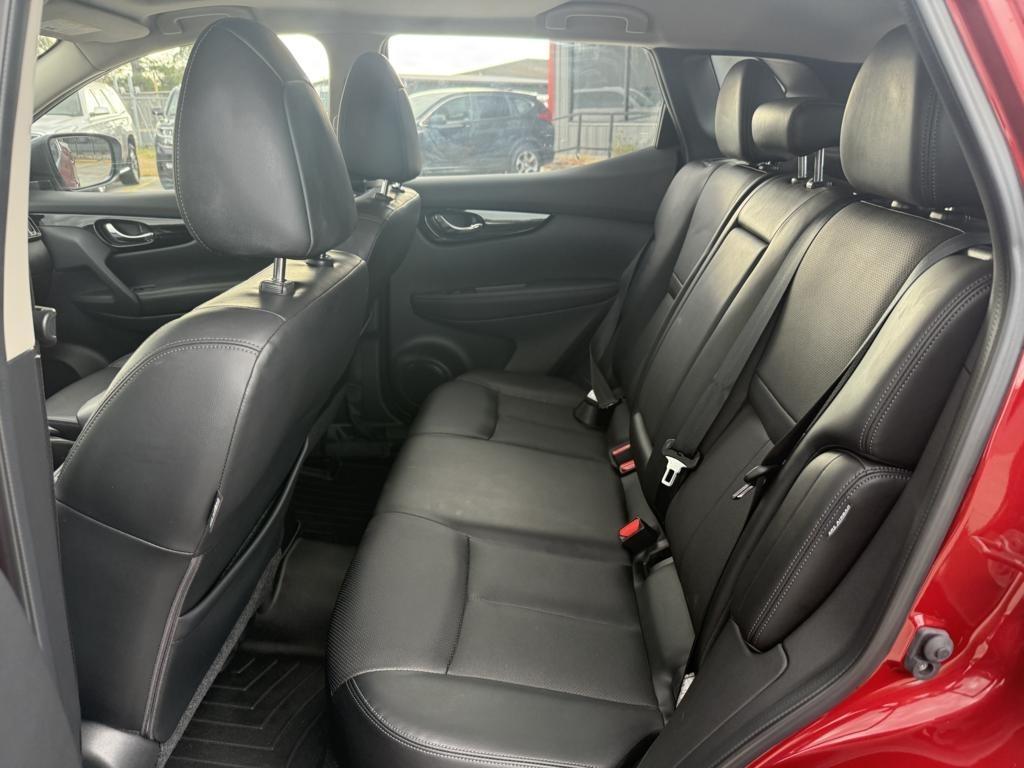 Nissan Rogue Sport  2022