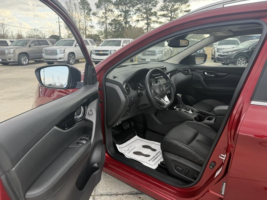 Nissan Rogue Sport  2022