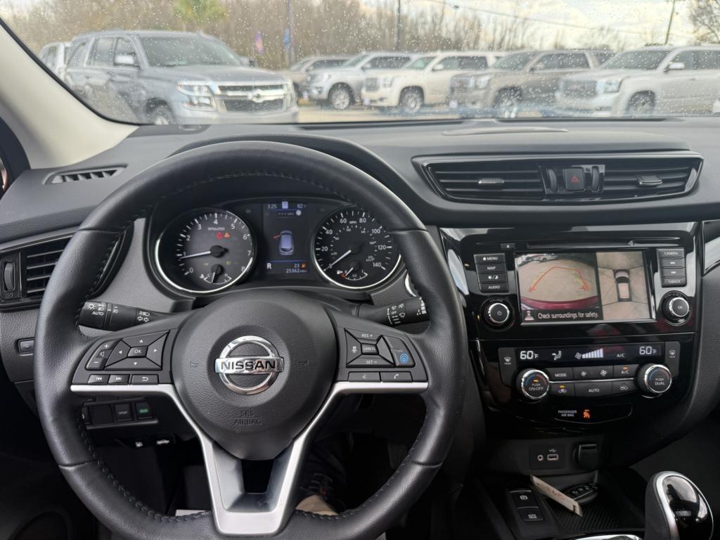 Nissan Rogue Sport  2022