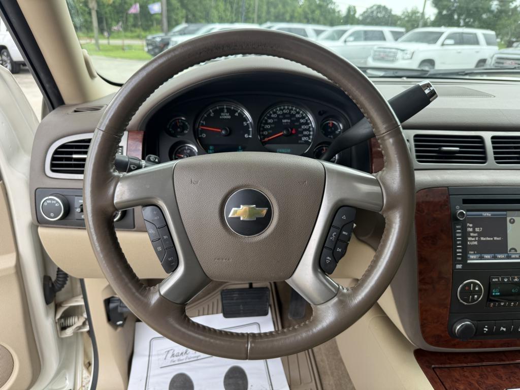Chevrolet Avalanche 4WD Crew Cab LTZ 2013