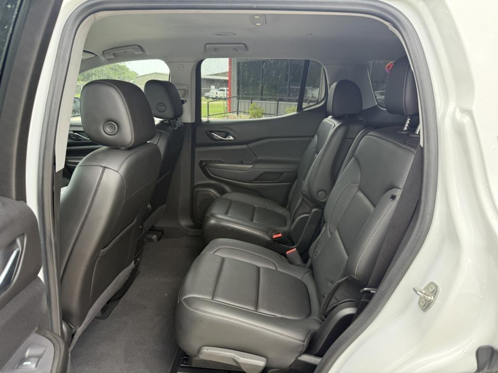 GMC Acadia FWD 4dr SLT 2022