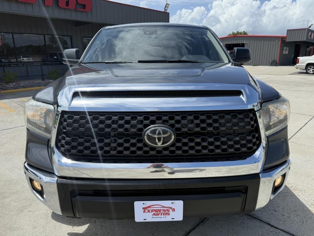 Toyota Tundra  2021