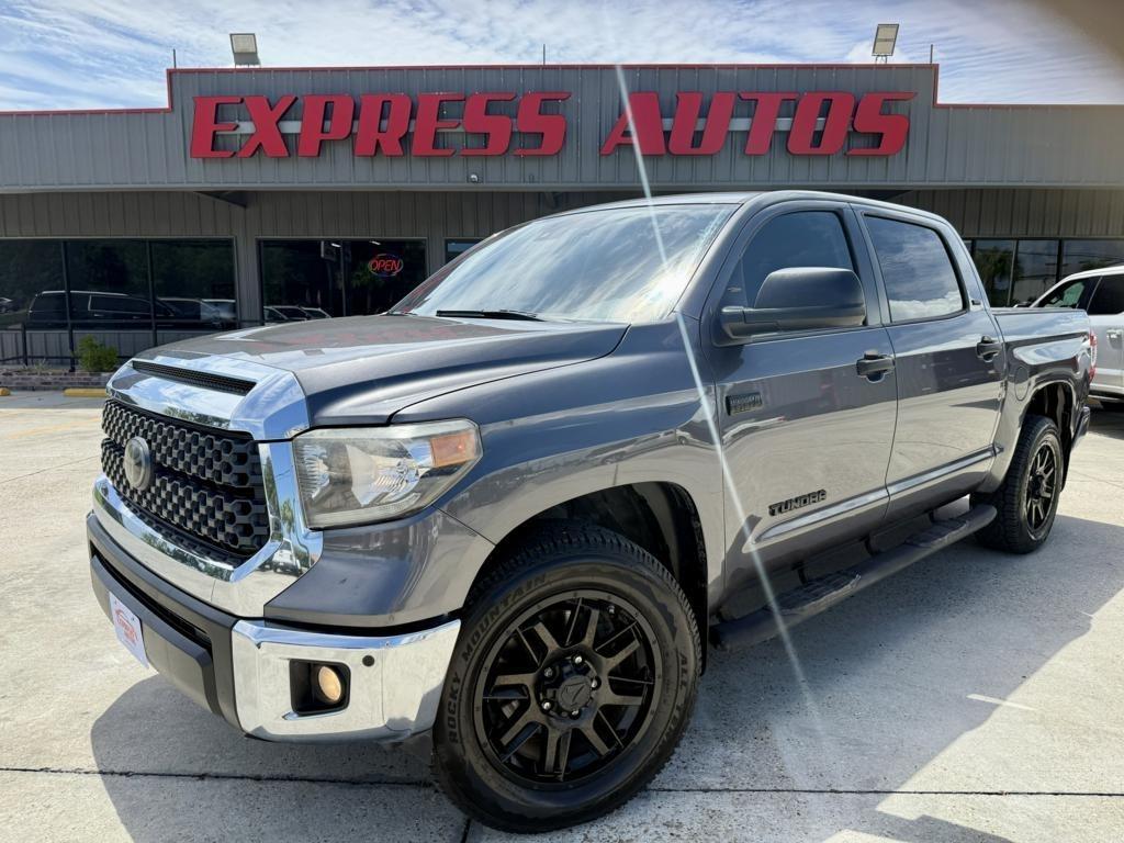 Toyota Tundra  2021