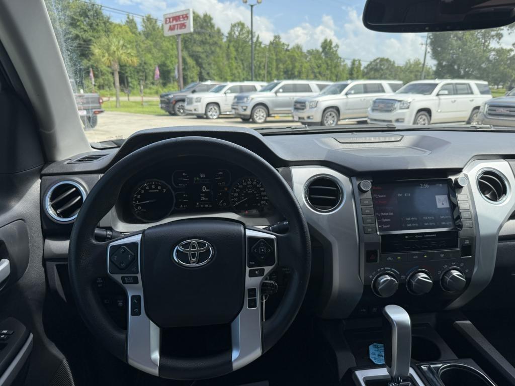 Toyota Tundra  2021
