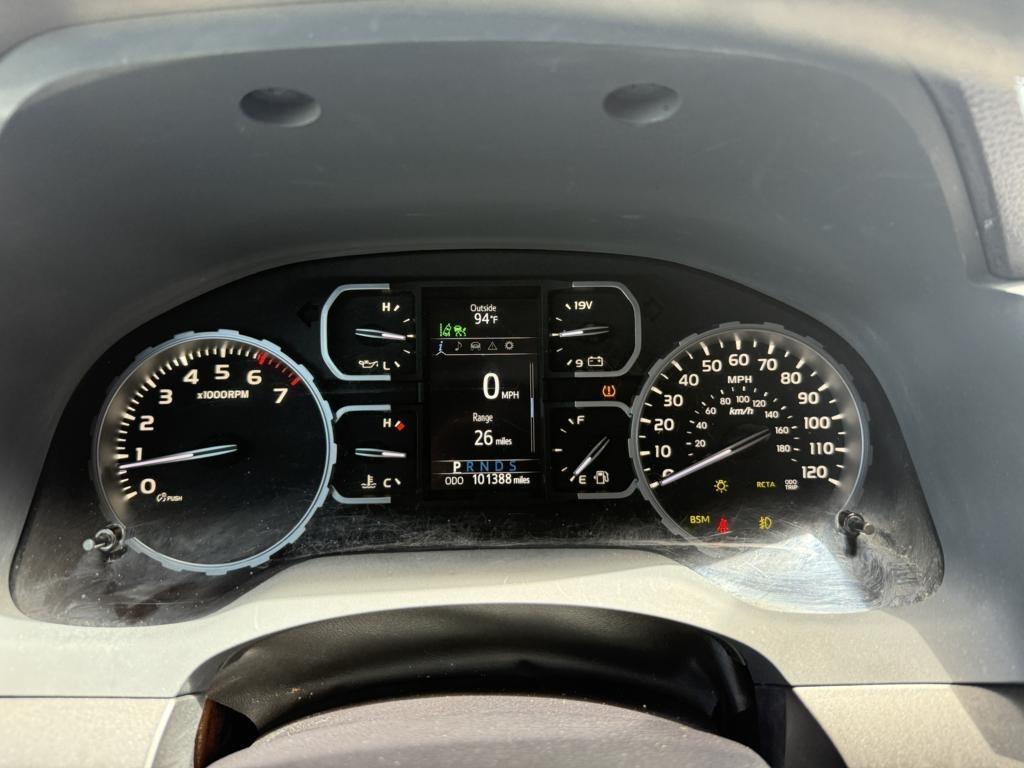 Toyota Tundra  2021