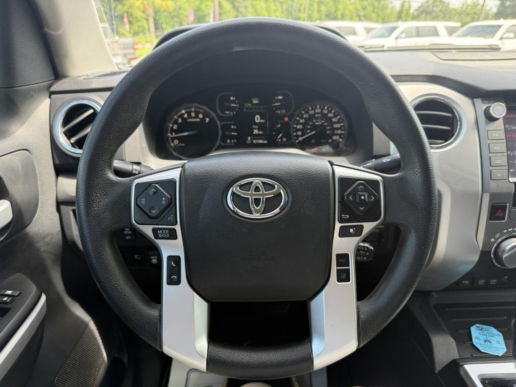 Toyota Tundra  2021
