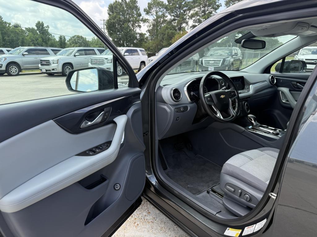 Chevrolet Blazer FWD 4dr w/2LT 2019