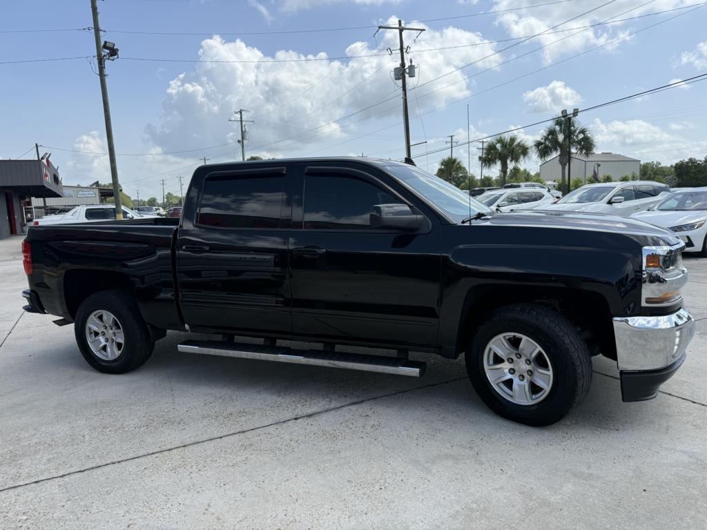 Chevrolet Silverado 1500 4WD Crew Cab 143.5" LT w/1LT 2018