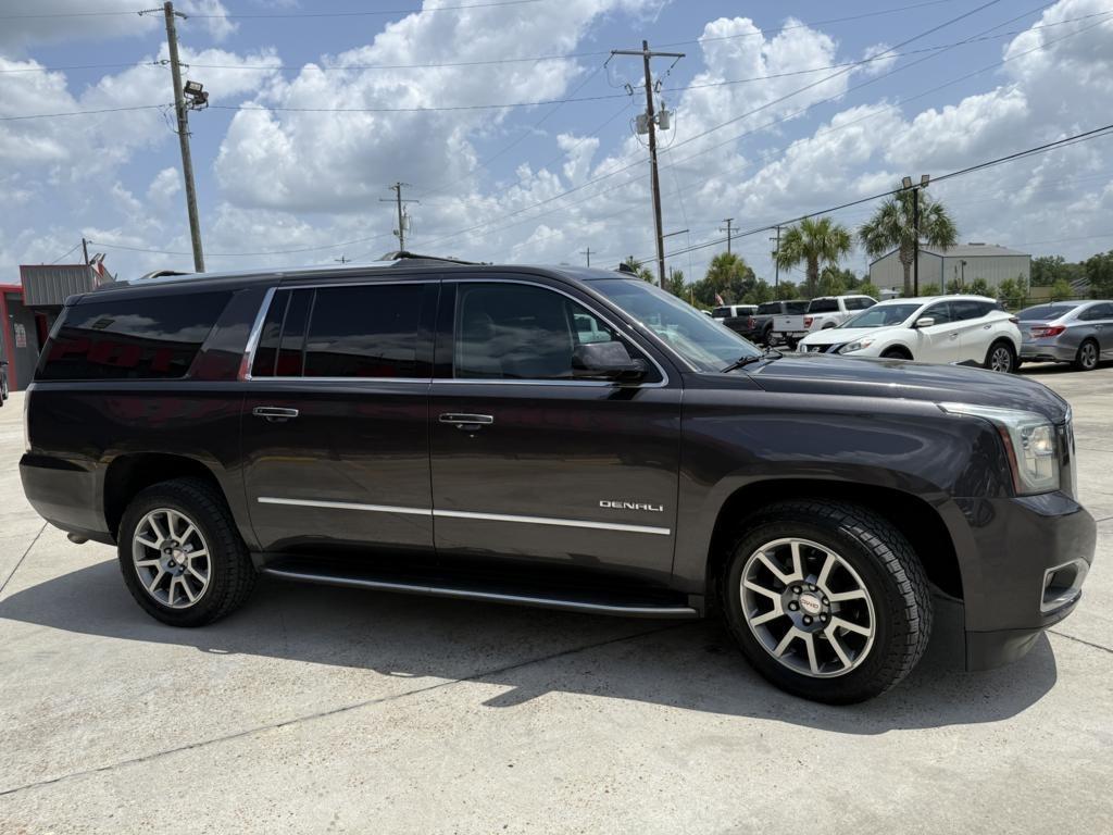 GMC Yukon XL  2016