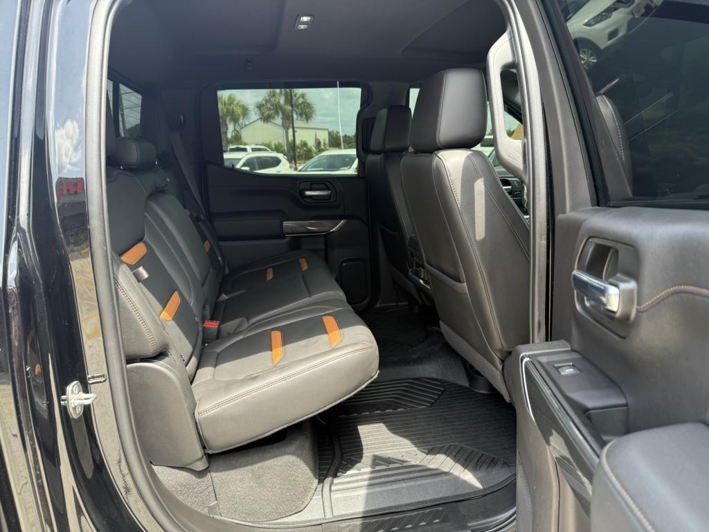 GMC Sierra 1500 4WD Crew Cab 147" AT4 2020