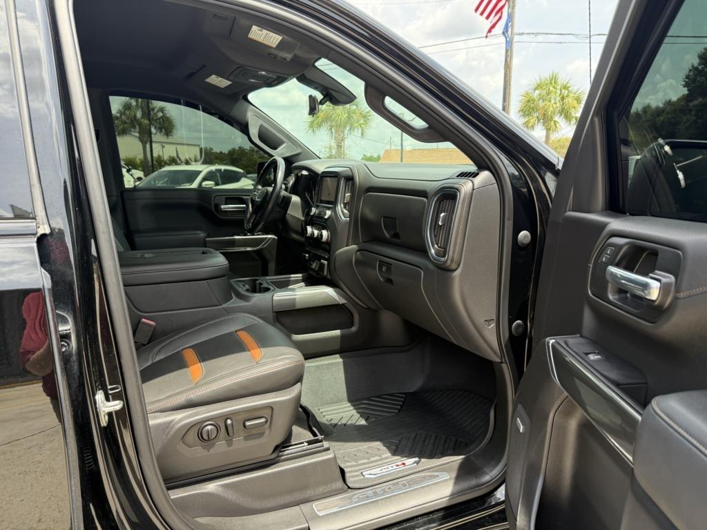 GMC Sierra 1500 4WD Crew Cab 147" AT4 2020