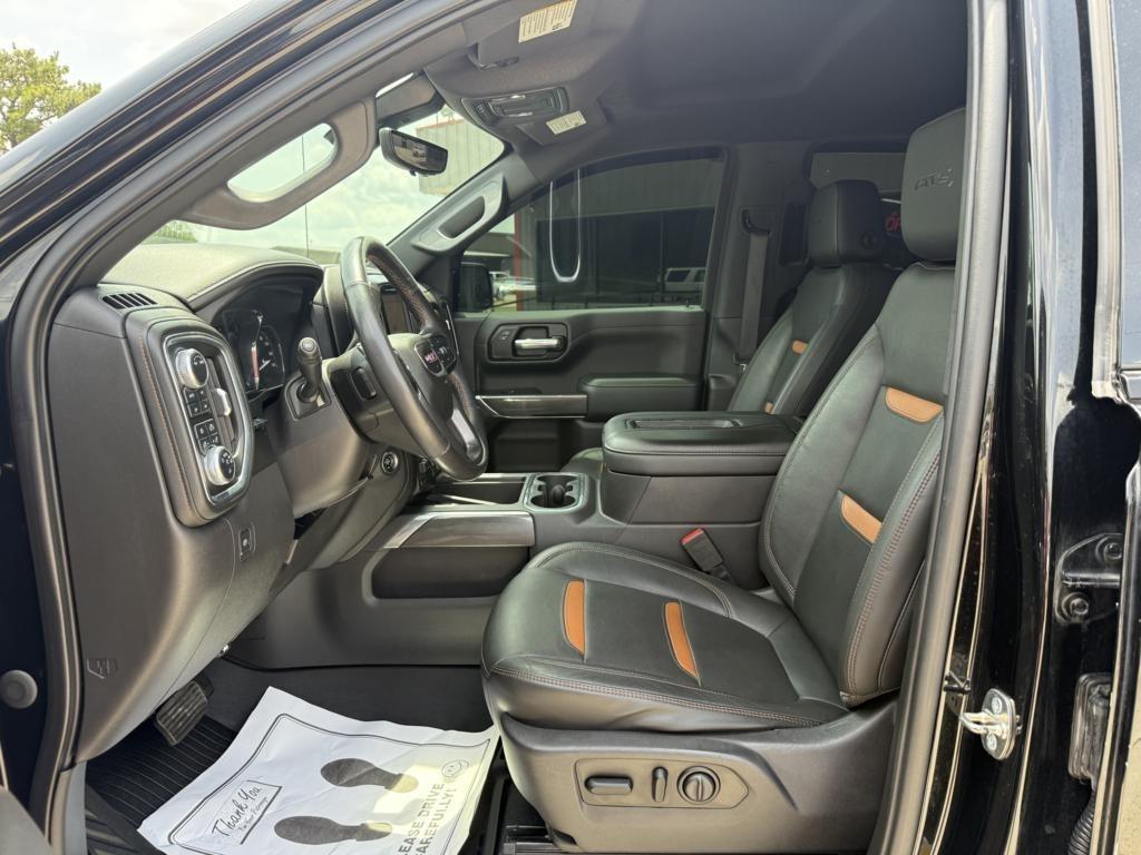 GMC Sierra 1500 4WD Crew Cab 147" AT4 2020