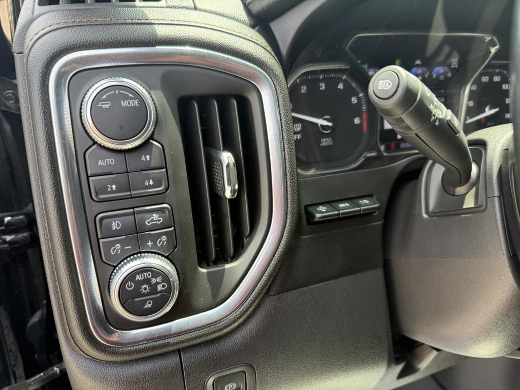 GMC Sierra 1500 4WD Crew Cab 147" AT4 2020