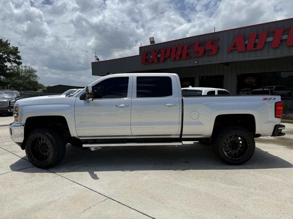 Chevrolet Silverado 2500HD  2015