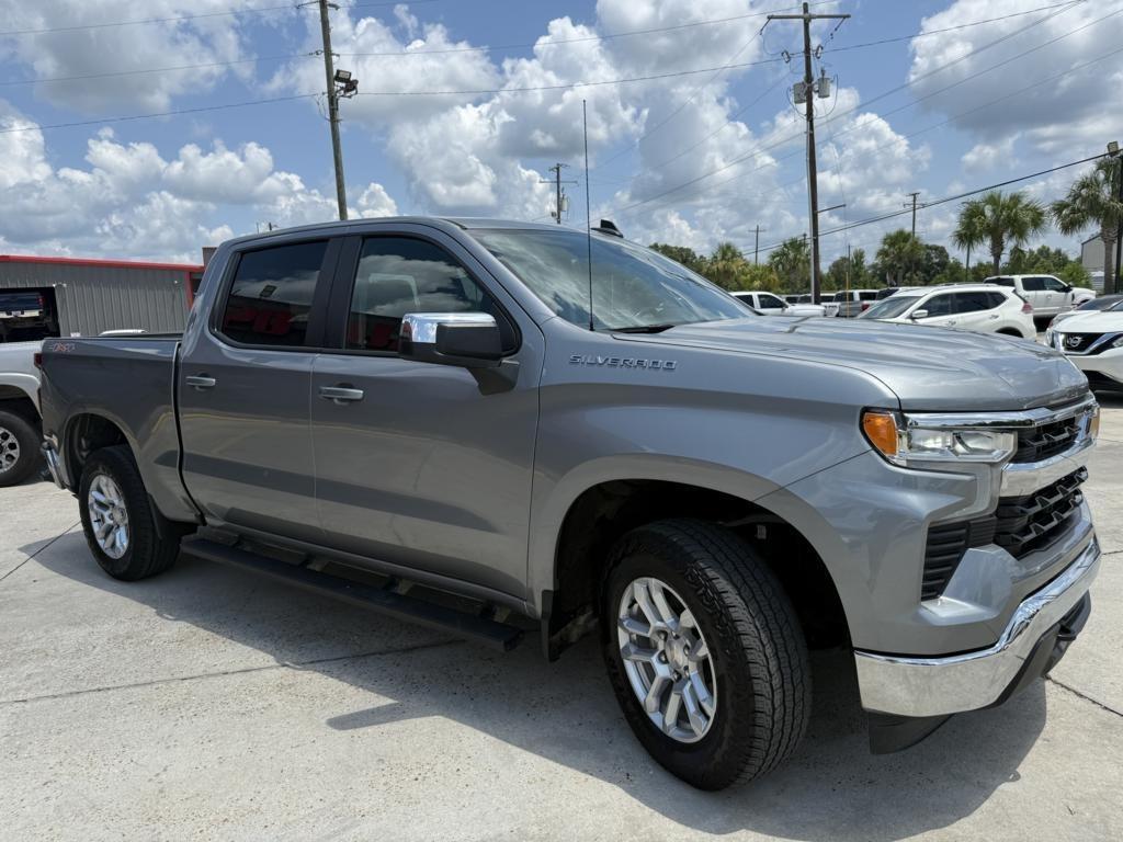 Chevrolet Silverado 1500 4WD Crew Cab 147" LT w/1LT 2023
