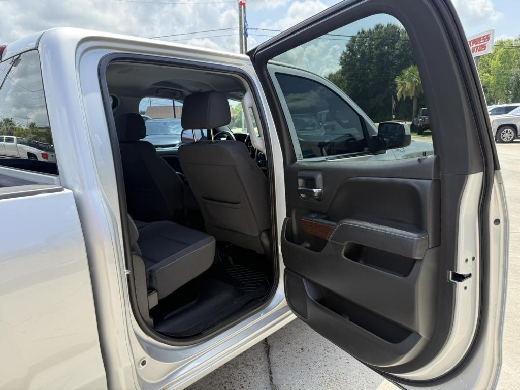 GMC Sierra 1500 4WD Crew Cab 143.5" SLE 2018