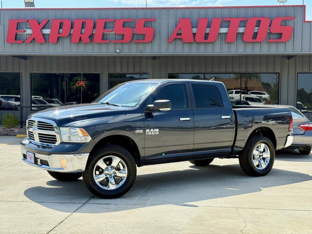 RAM 1500 2WD Crew Cab 140.5" Lone Star 2014