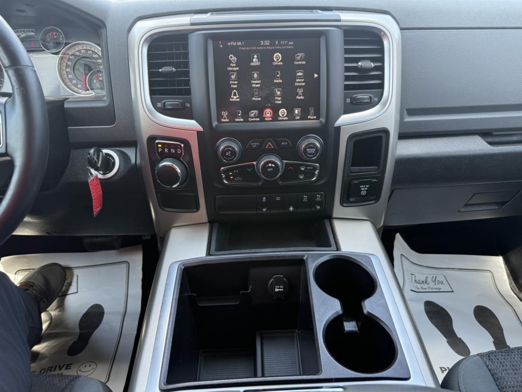 RAM 1500 2WD Crew Cab 140.5" Lone Star 2014