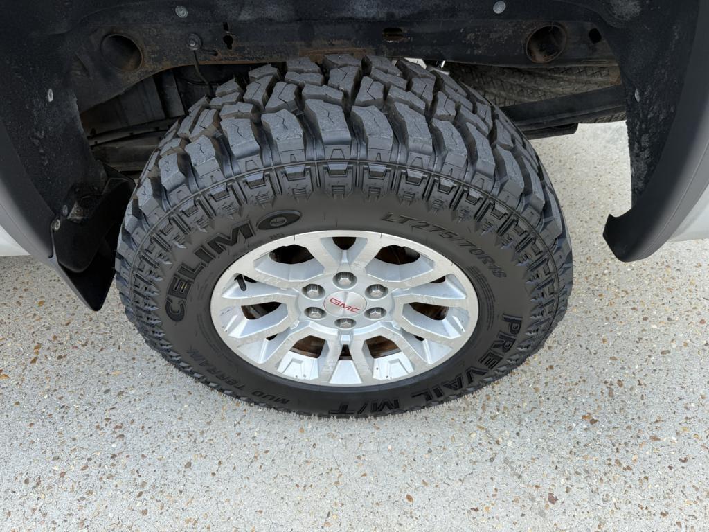 GMC Sierra 1500 4WD Crew Cab 143.5" SLT 2018