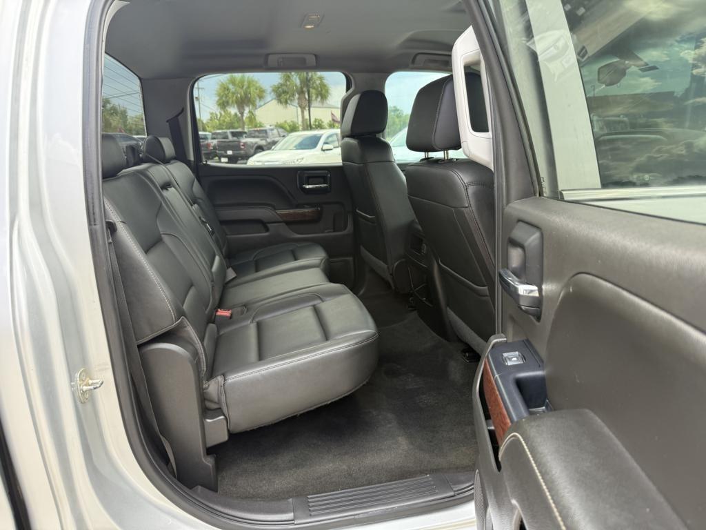 GMC Sierra 1500 4WD Crew Cab 143.5" SLT 2018