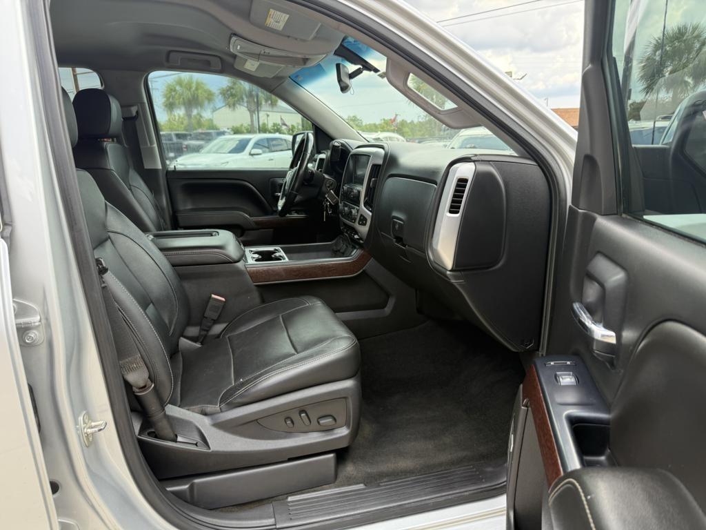 GMC Sierra 1500 4WD Crew Cab 143.5" SLT 2018