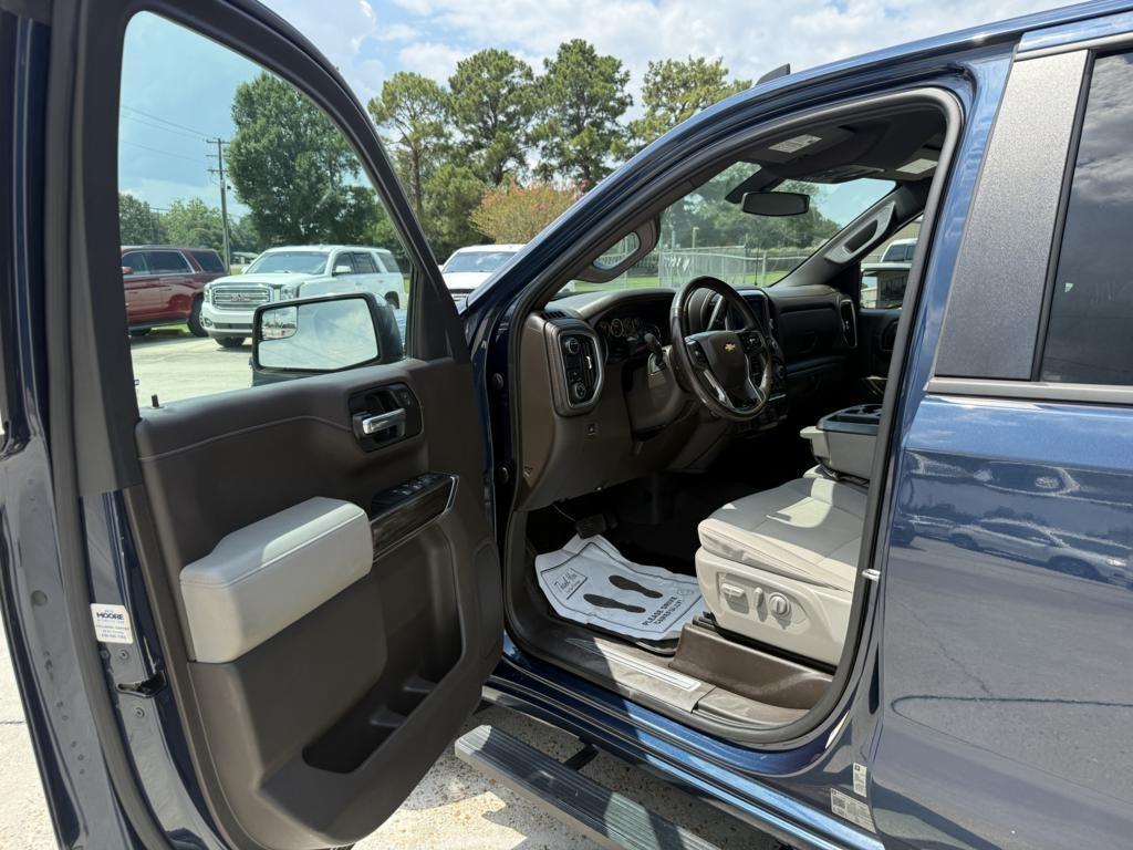 Chevrolet Silverado 1500 2WD Crew Cab 147" LT 2020